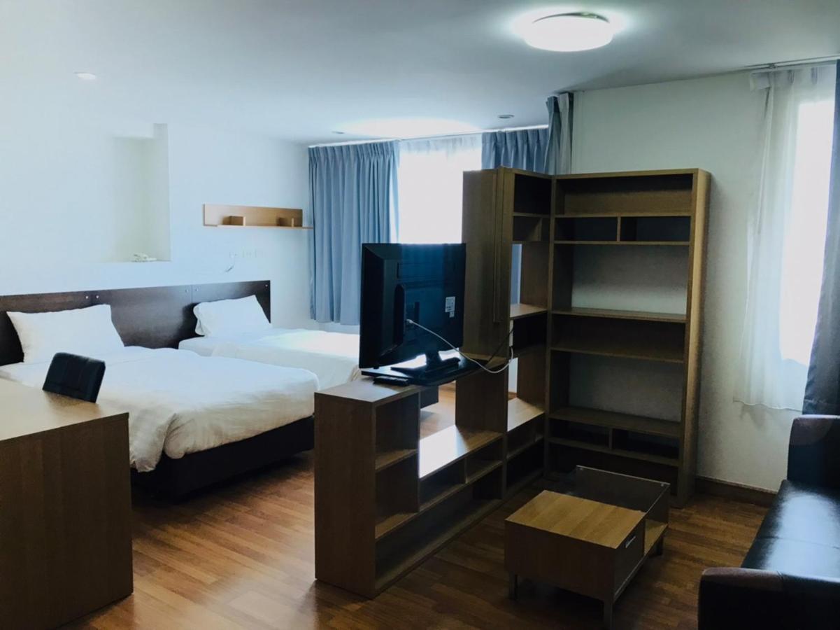 Winner Serviced Apartment Si Maha Phot Exterior foto