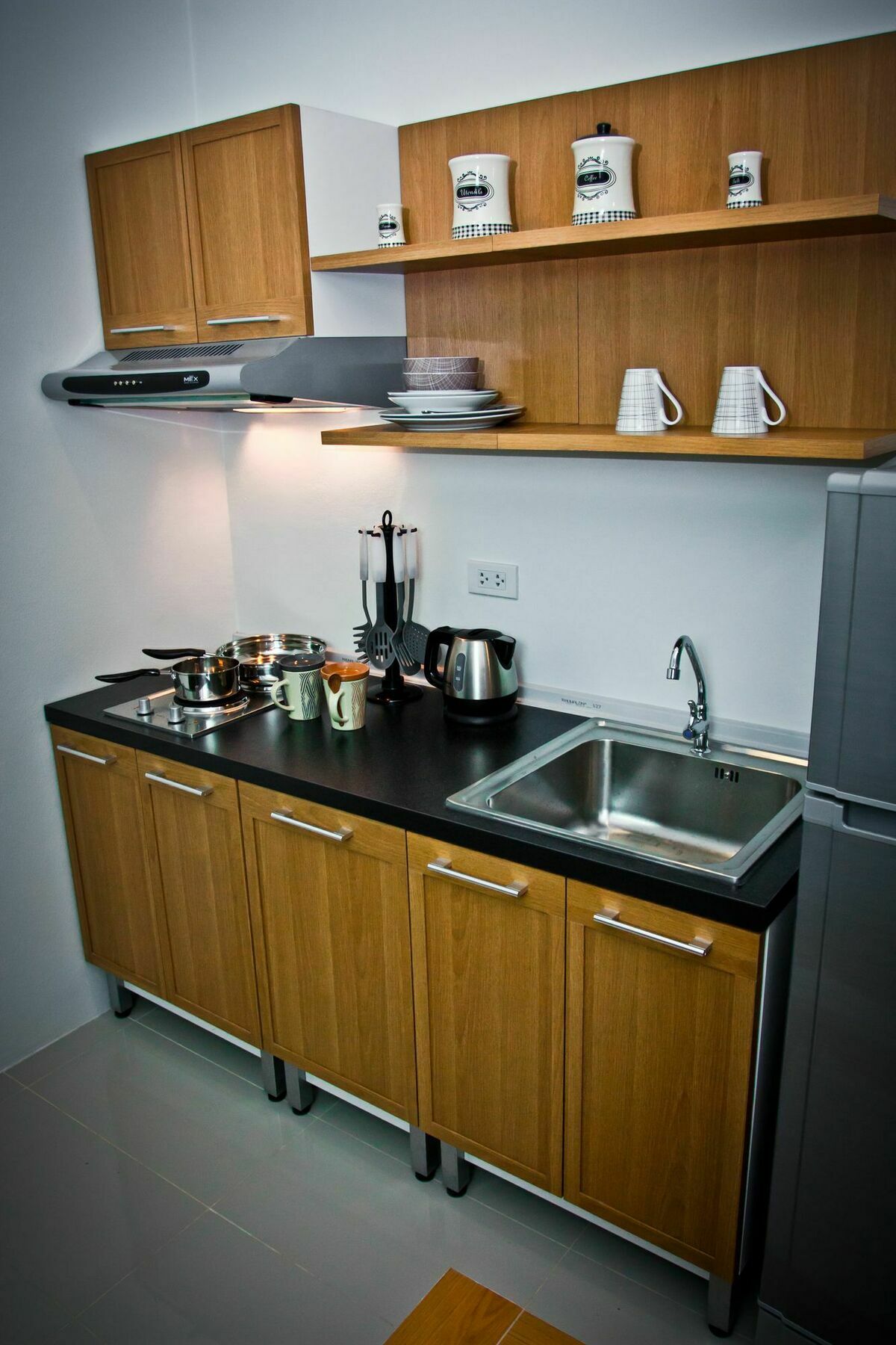 Winner Serviced Apartment Si Maha Phot Exterior foto